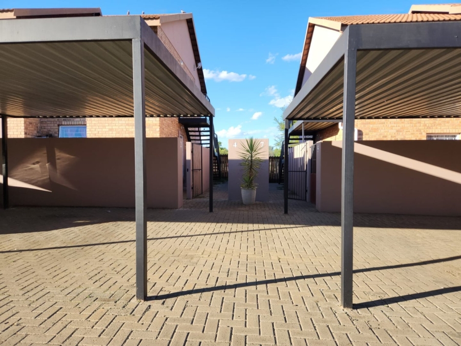 2 Bedroom Property for Sale in Pellissier Free State